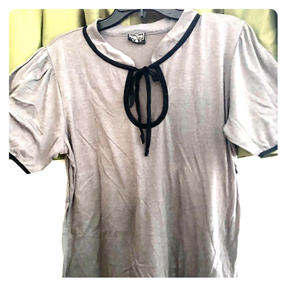 Rocksteady pinup retro keyhole collar top 3X